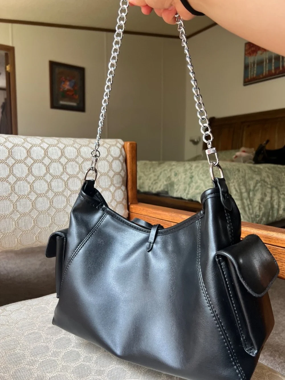 Black shoulder bag